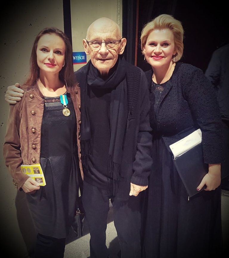 44155126_638058096588063_6782313784896651264_n 44155126_638058096588063_6782313784896651264_n