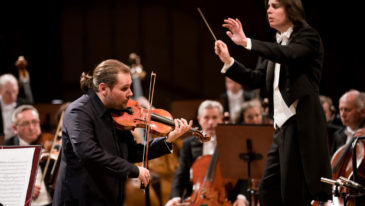 Koncert symfoniczny / Mozart. 4.04.2019. Jakub Jakowicz - skrzypce