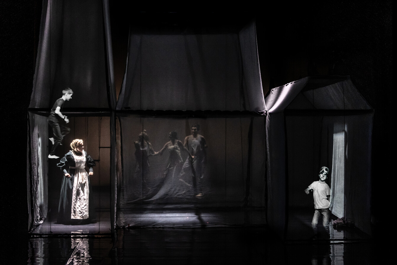 THE TURN OF THE SCREW / BENJAMIN BRITTEN – PREMIERA 22.10.2022 Fot. Natalia Kabanow