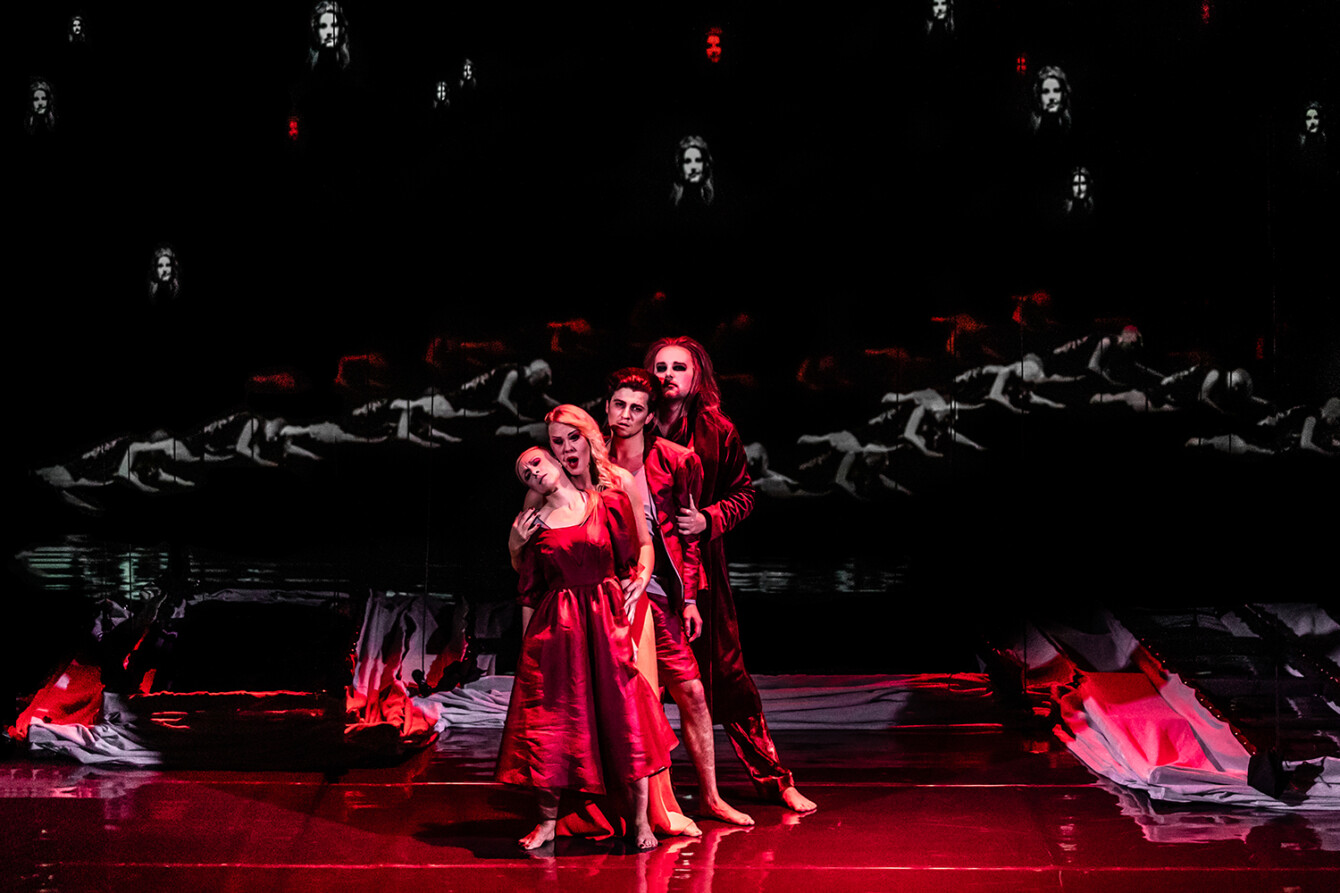 THE TURN OF THE SCREW / BENJAMIN BRITTEN – PREMIERA 22.10.2022 Fot. Natalia Kabanow