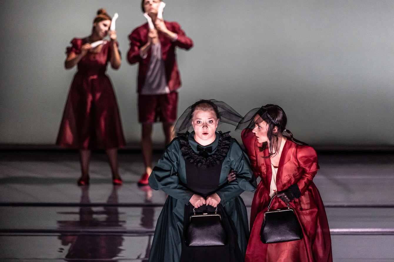 THE TURN OF THE SCREW / BENJAMIN BRITTEN – PREMIERA 22.10.2022 Fot. Natalia Kabanow