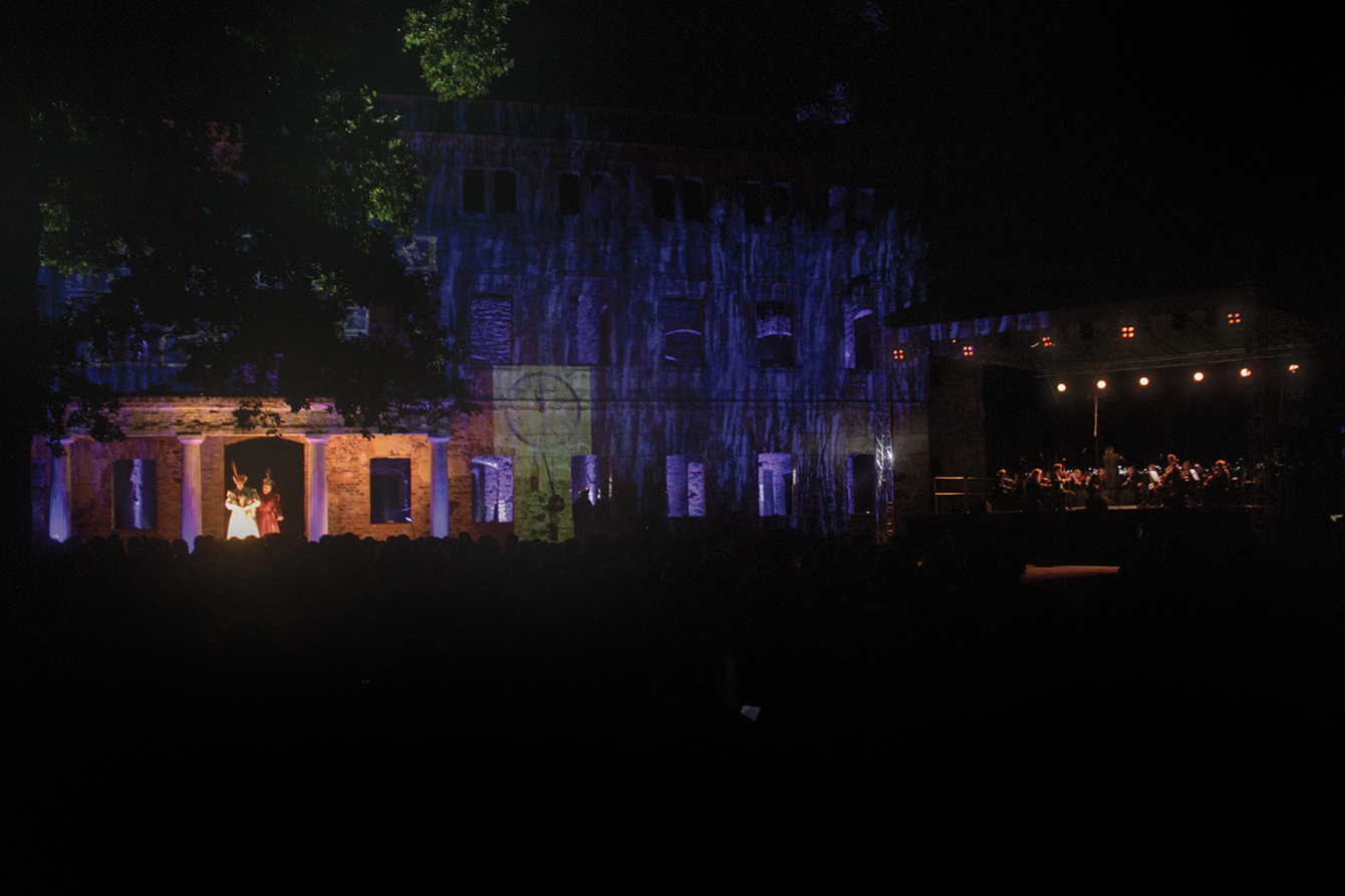 STRASZNY DWÓR / STANISŁAW MONIUSZKO (WERSJA KONCERTOWA) 2.09.2023  Park Książęcy Zatonie Fot. Orest  Szafran