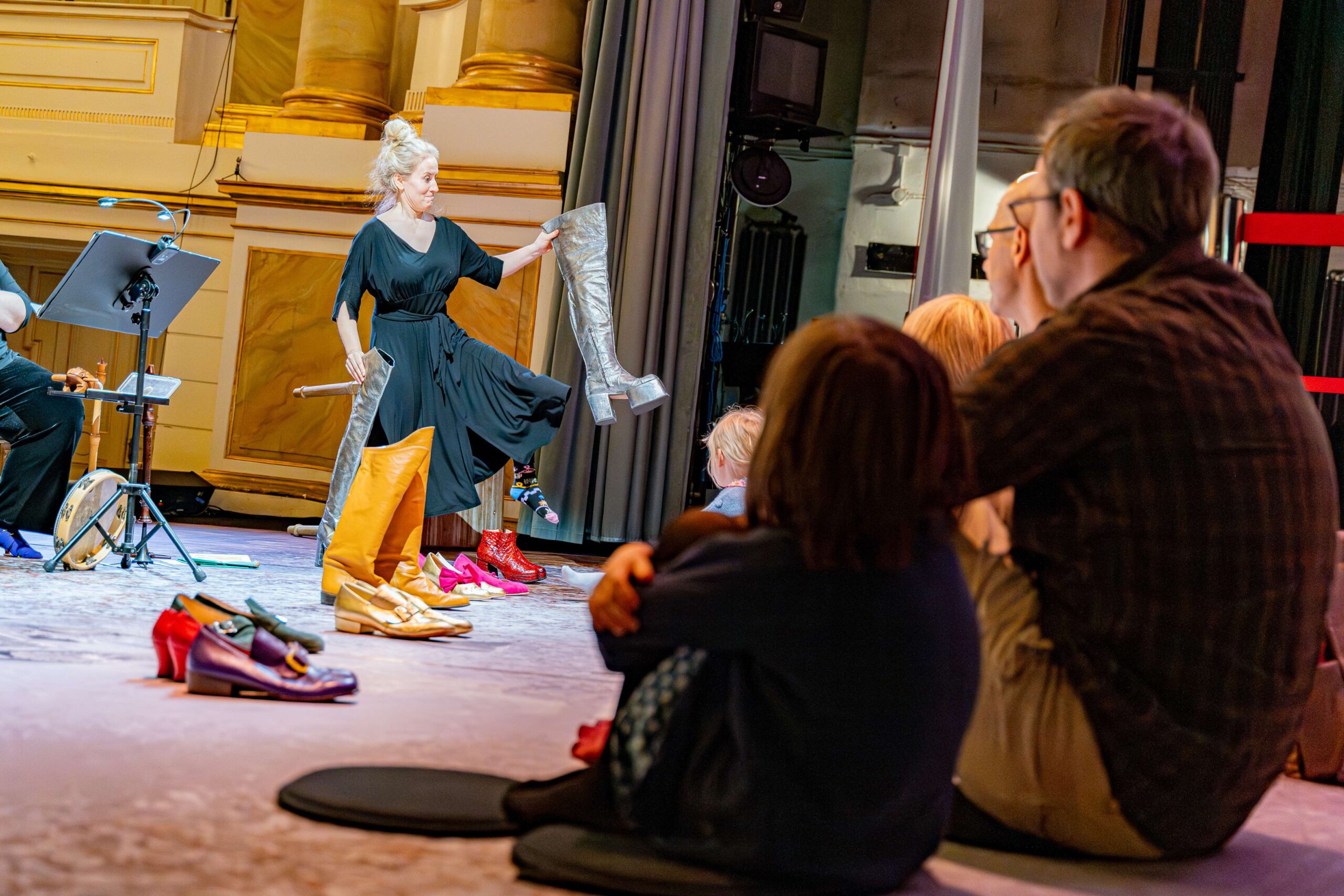 POKazujemy HISTORIĘ. DLACZEGO KOT JEST W BUTACH? / WARSZTATY Z OPOWIEŚCIĄ 24.11.2024 fot. P. Sulej