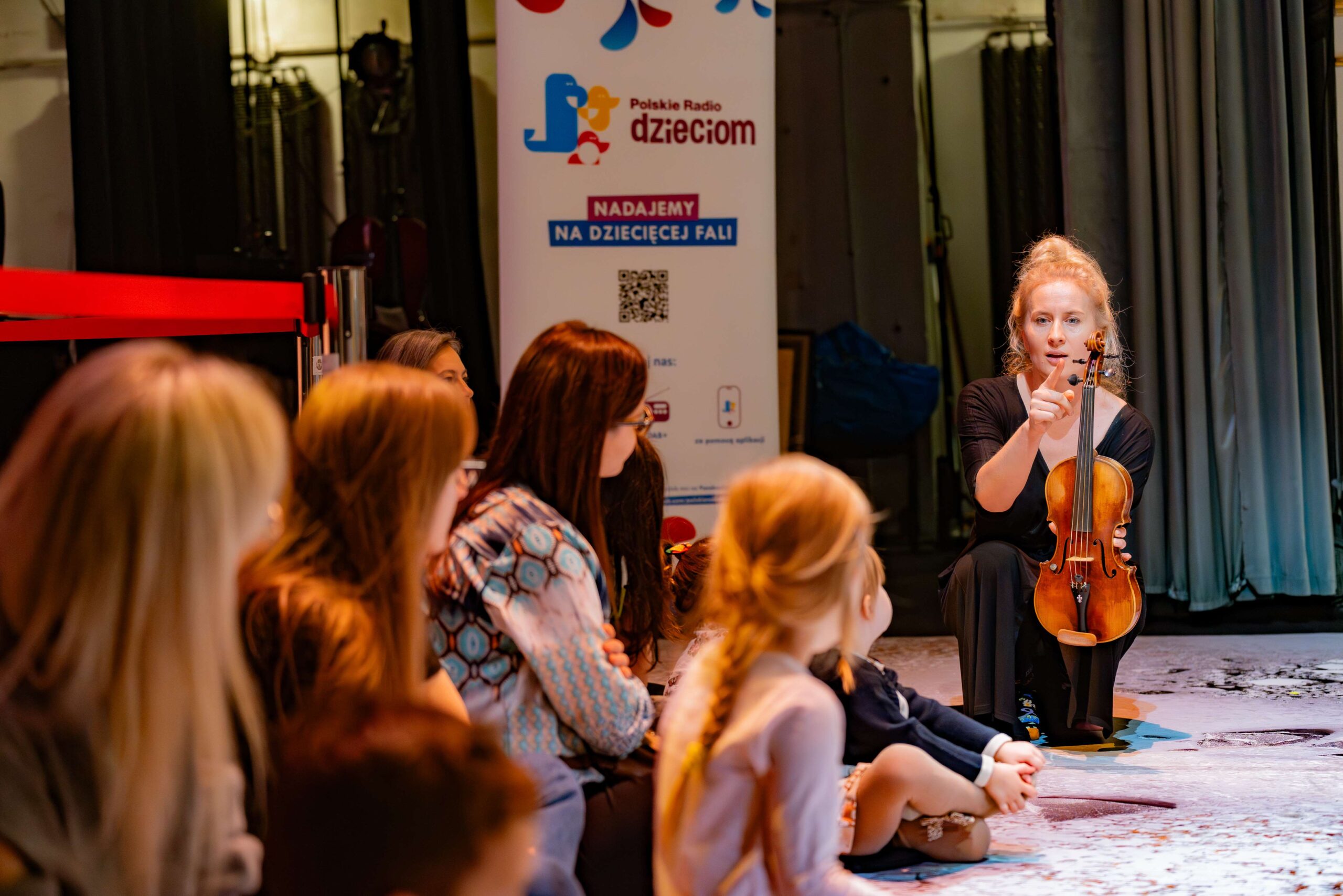 POKazujemy HISTORIĘ. DLACZEGO KOT JEST W BUTACH? / WARSZTATY Z OPOWIEŚCIĄ 24.11.2024 fot. P. Sulej