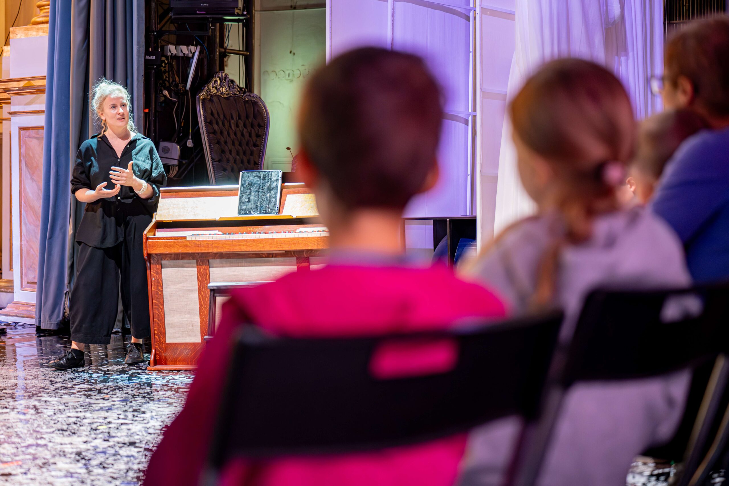 POKazujemy DAWNE KLAWIATURY. KLAWESYN STROSZY PIÓRKA / WARSZTATY DLA RODZIN Z DZIEĆMI 6+ 4.10.2025 Fot. P. Sulej