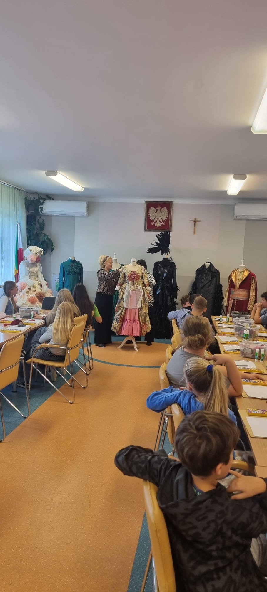POKazujemy KOSTIUM. Tkaniny robią miny / Warsztaty dla grup dzieci 7+ | JEDNOROŻEC 16.09.2025 Fot. Impresariat POK