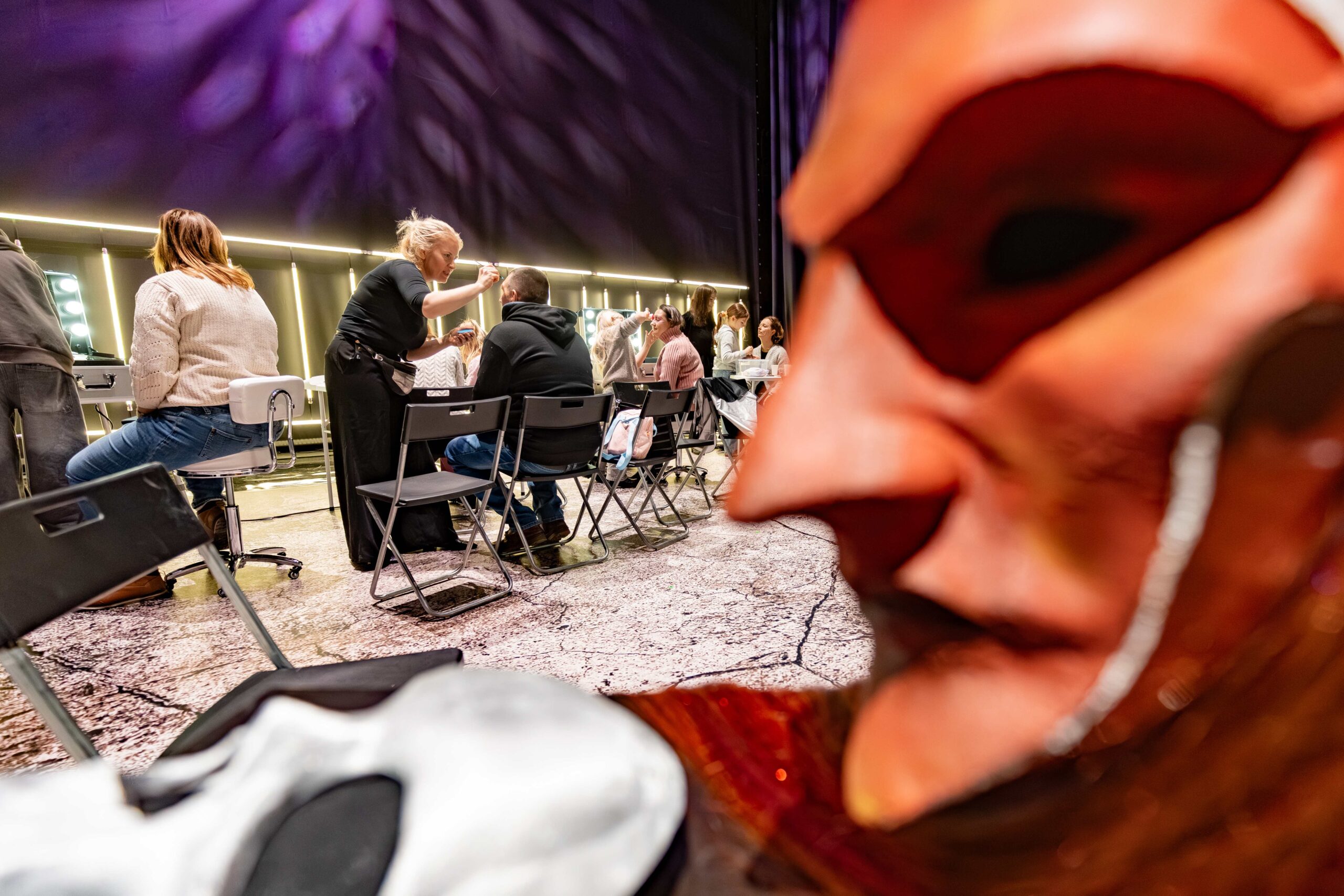 POKazujemy Charakteryzację