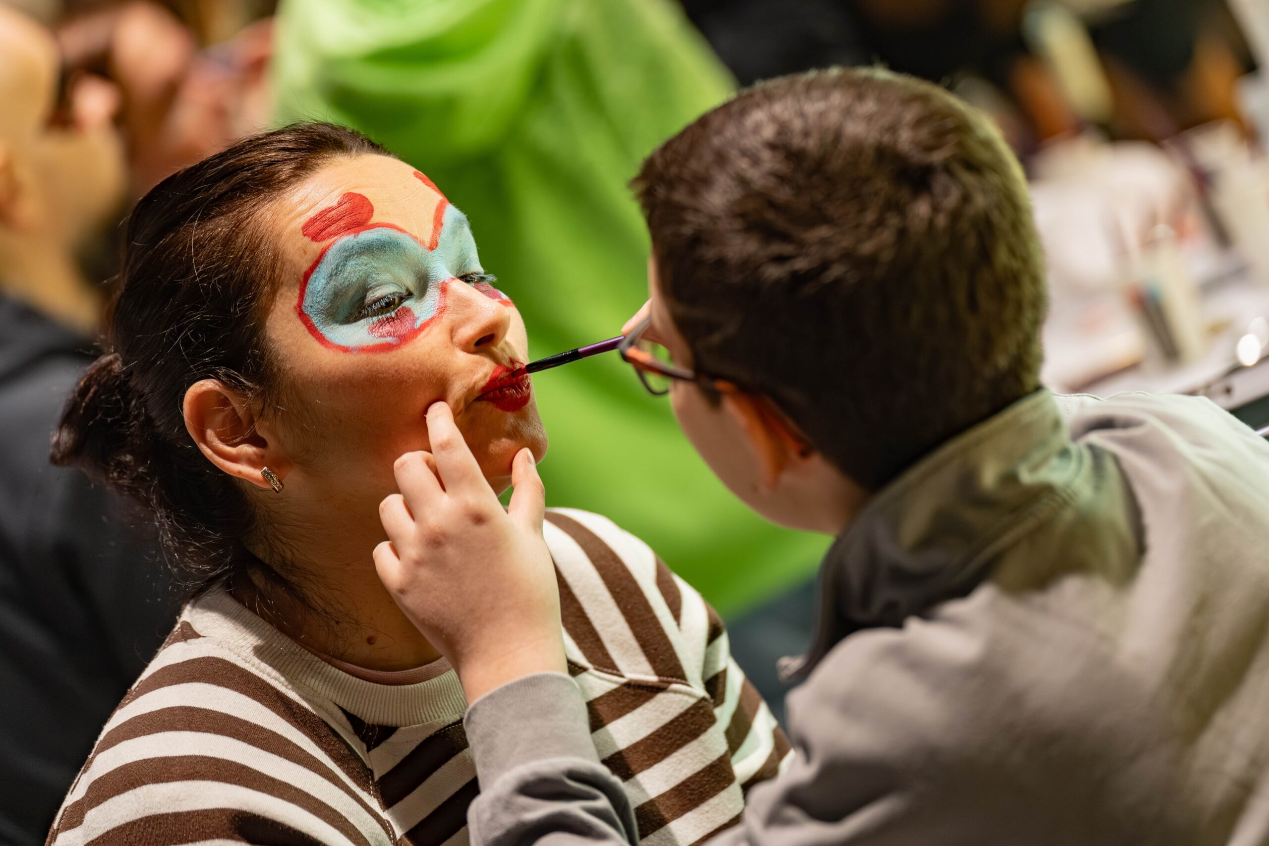 POKazujemy Charakteryzację