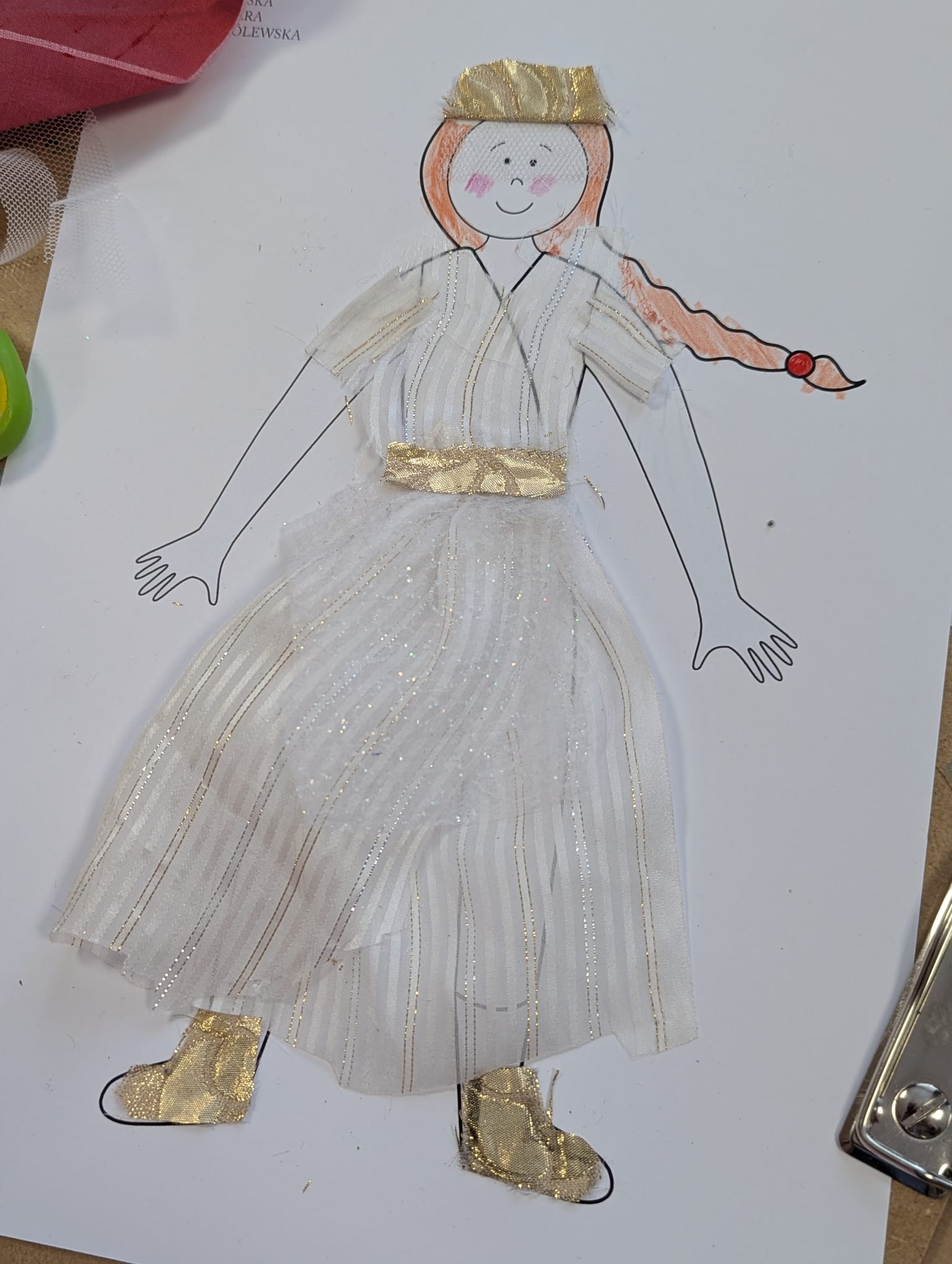 POKazujemy KOSTIUM. Tkaniny robią miny / Warsztaty dla grup szkolnych 11.02.2025 Kąty Węgierskie. Fot. Impresariat POK